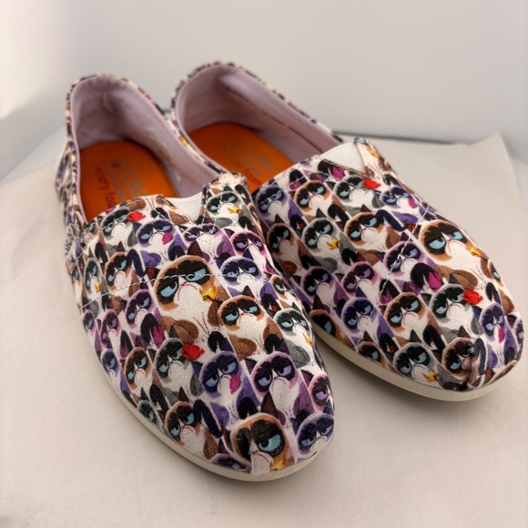 BOBS Skechers Grumpy Cat Limited Women's Size 10 Memory Foam Slip On Sneakers - Picture 1 of 15